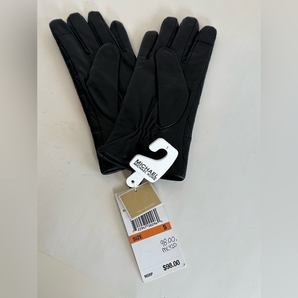 NWT Michael Kors Black Leather Quilted Gloves Sizes Small & Medium available - Picture 6 of 8